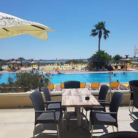 Campsite Le Panorama: Spacious Terrace With Amenities