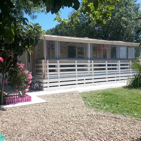 Le Panorama: Spacious Terrace With Amenities Campsite Lattes
